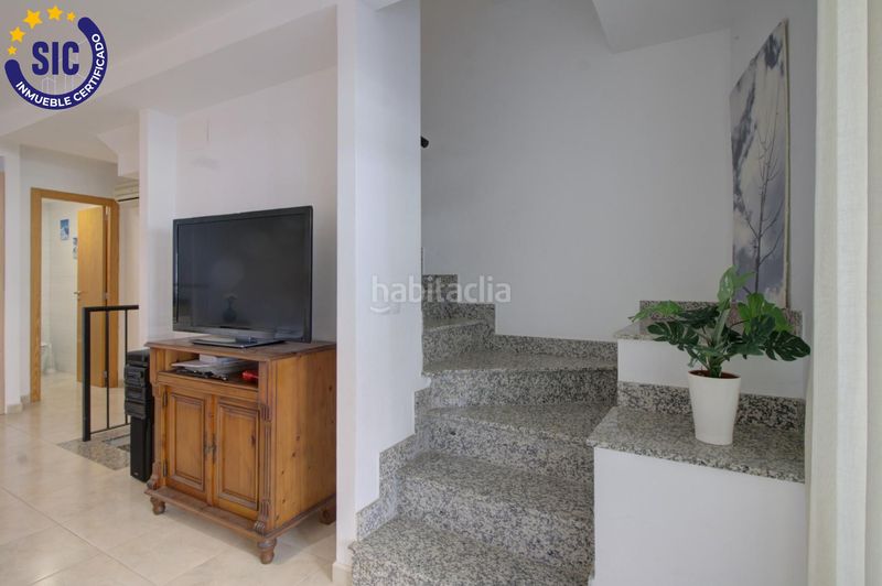 Foto bc3a99b1-34aa-43a8-b2ab-0a04357bf332. Casa adossada amb aparcament a Chilches