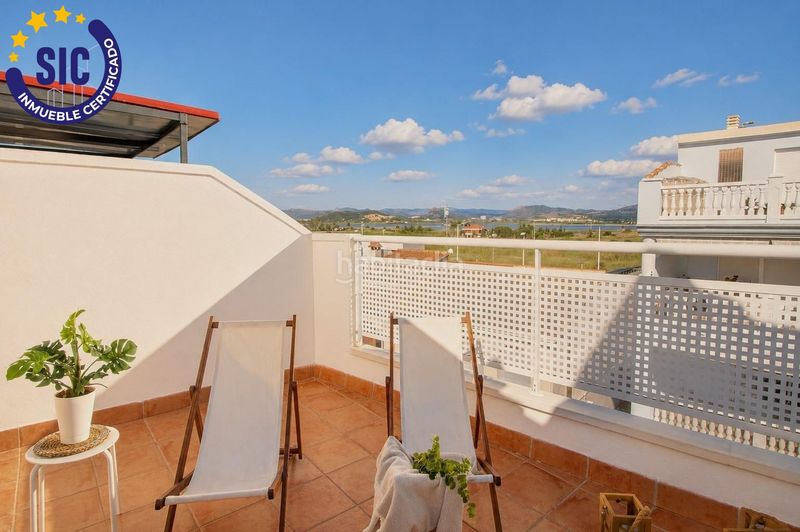 Foto eb529aa4-c7a3-4e25-bc01-ceac7c1437a8. Casa adossada amb aparcament a Chilches