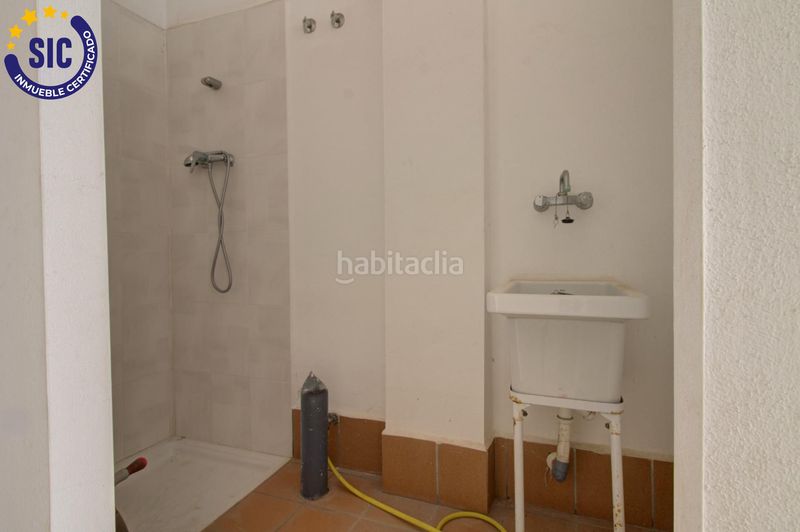 Foto ff69df97-3c2d-4bf2-a22b-e3c225f87f6f. Casa adossada amb aparcament a Chilches