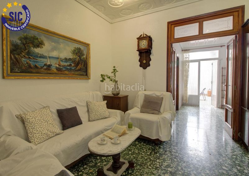 Foto e82bc7a6-b92c-47d7-8a59-46ba73f0fc01. Planta baixa a Faura