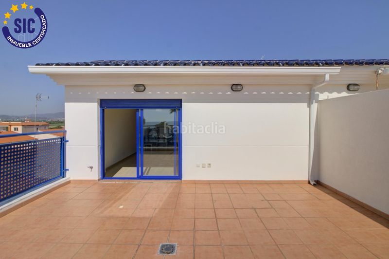Foto c0b0327b-f7bf-4fa8-b315-e05bbdd9193f. Duplex avec parking piscine dans Nules
