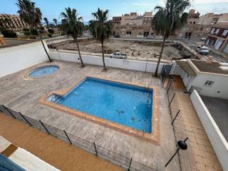 Àtic a Balerma. Atico en balerma con amplias terrazas y solarium, incluye dos pl