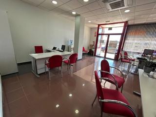 Geschftsraum en Mojonera 214. Oficina totalmente acondicionada local comercial en venta en roq