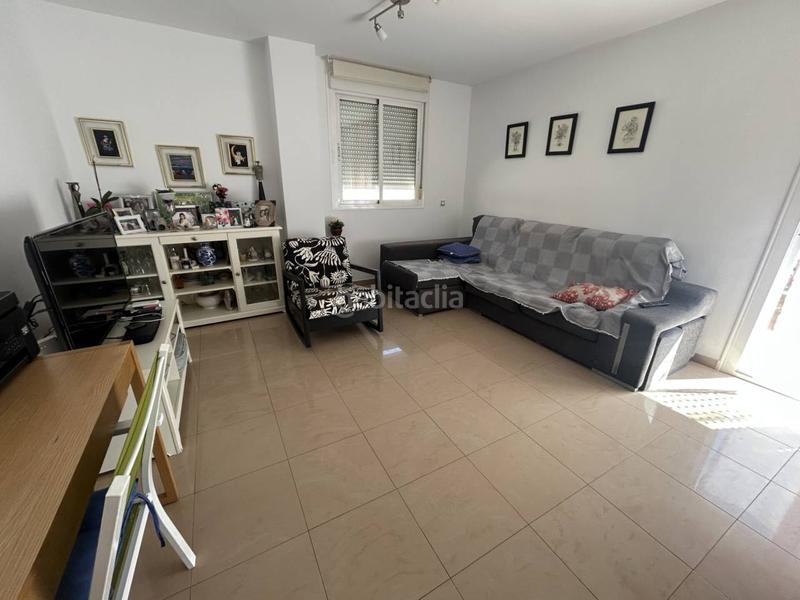 Foto efd37f89-73f3-4981-9f0c-7079136176b9. Piso venta de piso en Aguadulce Sur con terraza de 33 m2 y garaje en Roquetas de Mar