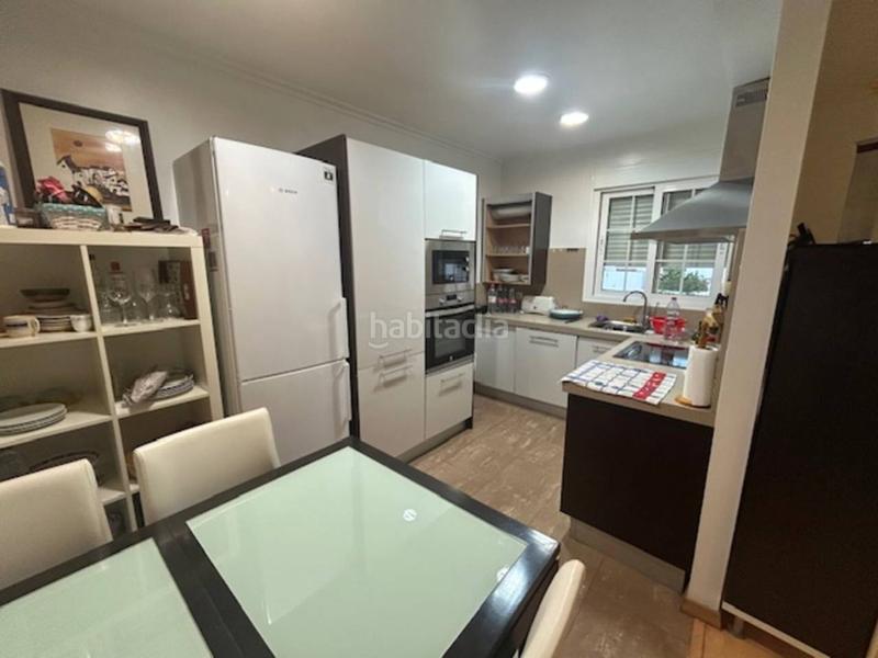 Foto 3fb6d6ee-631f-4c9d-83ba-0bcd0c9cd6bf. Casa adossada amb aparcament a El Puerto Roquetas de Mar