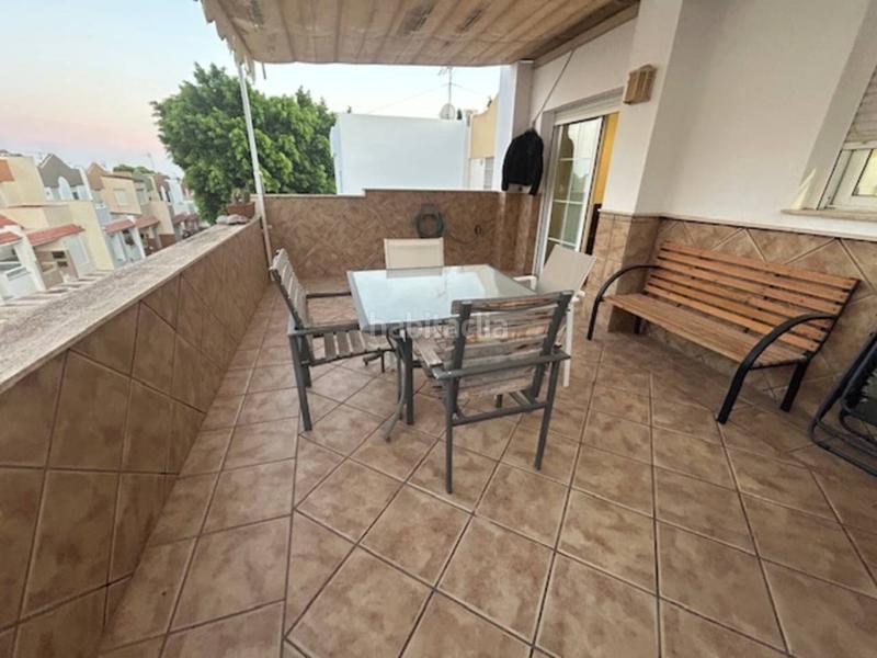 Foto 6df49e71-5d27-46fb-bfc8-ace604c39556. Casa adossada amb aparcament a El Puerto Roquetas de Mar