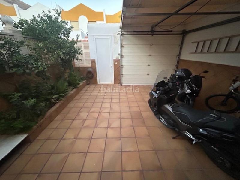 Foto 5856904f-9961-4808-ae1d-fd087fa02777. Reihenhaus mit parking in El Puerto Roquetas de Mar