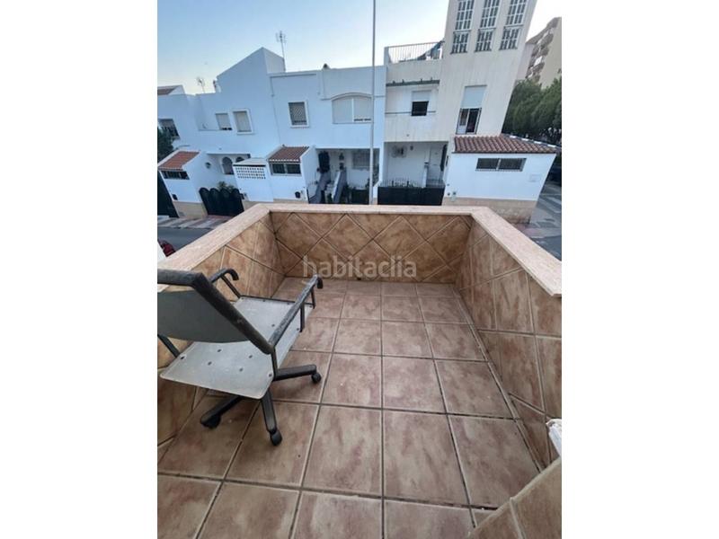 Foto 5a282b19-4bb3-4949-88af-db85369cdcac. Reihenhaus mit parking in El Puerto Roquetas de Mar