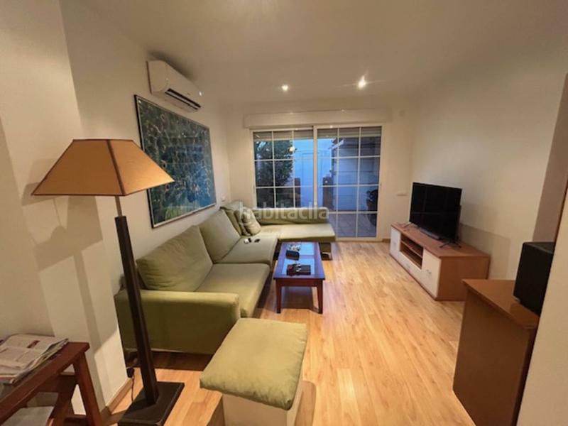 Foto 9ebb4e83-ca4a-49ba-b2f6-1f2538a25080. Reihenhaus mit parking in El Puerto Roquetas de Mar