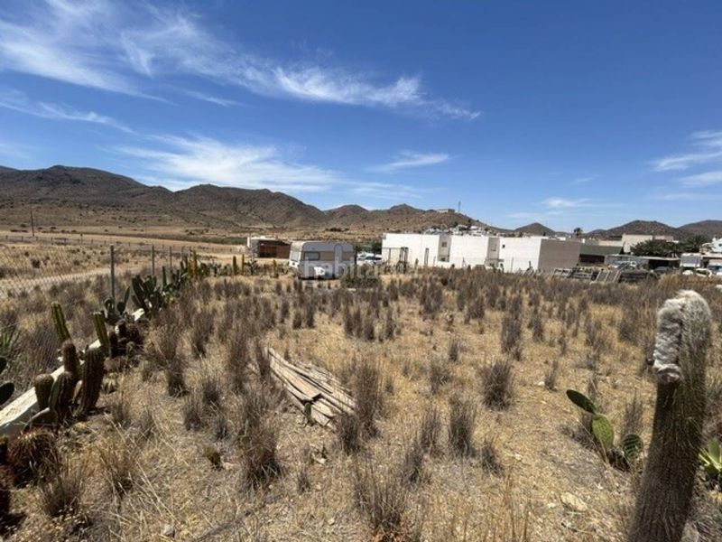 Foto e3376878-ccbd-4ee0-af17-543a2bc59de4. Finca rústica a Pozo de los Frailes-Presillas-Albaricoques Níjar