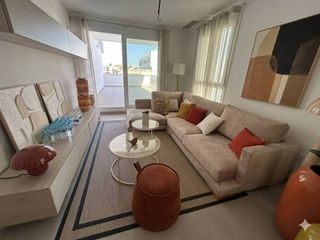 Casa adossada a Roquetas pueblo