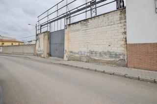 Terreny residencial a Barrio la colorada 27. Solar con nave en pulianas