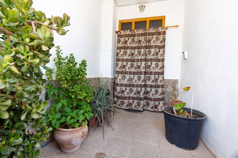 Foto cb4c0fc3-7647-4955-9514-4b7e1371707d. Casa amb aparcament a Padul