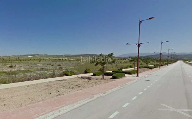Foto d0517f2d-625a-4a99-a68b-d0232efcba9b. Gewerbliches grundstück in avenida entrecaminos 29 in Escúzar