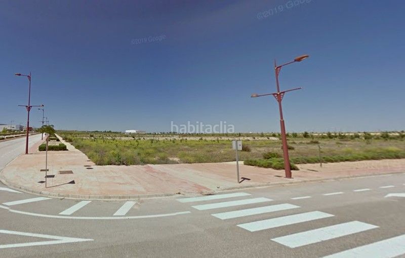 Foto f2472a48-7d92-4e3d-bd35-81a2dbf859ab. Gewerbliches grundstück in avenida entrecaminos 29 in Escúzar