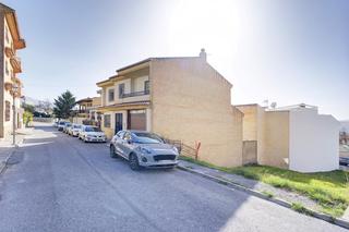 Terreny residencial a Calle julian besteiro 8. Solar de 160 m2 en padul