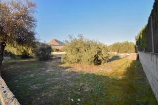 Propriété à Urbanizacion suelo urb. sr-11 18. Finca rústica de 874 m2 en atarfe