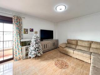 Etagenwohnung en Calle gustavo adolfo bcquer 33. Gran piso con terraza en padul