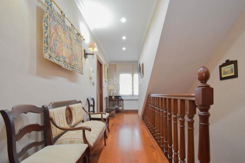 Foto a7f6eb4e-0eed-4111-ba4e-d7d3556792d5. Chalet in avenida ernesto che guevara 1 in Maracena