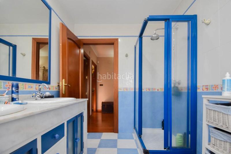 Foto d361f85d-80ae-4b8d-a5f1-5473b29ed920. Chalet in avenida ernesto che guevara 1 in Maracena