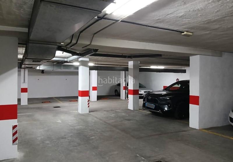 Foto ebd66477-da64-4cf6-9702-c6feda7998f6. Local comercial en calle juan de la cosa 1 cochera con 12 plazas en Santa Fe