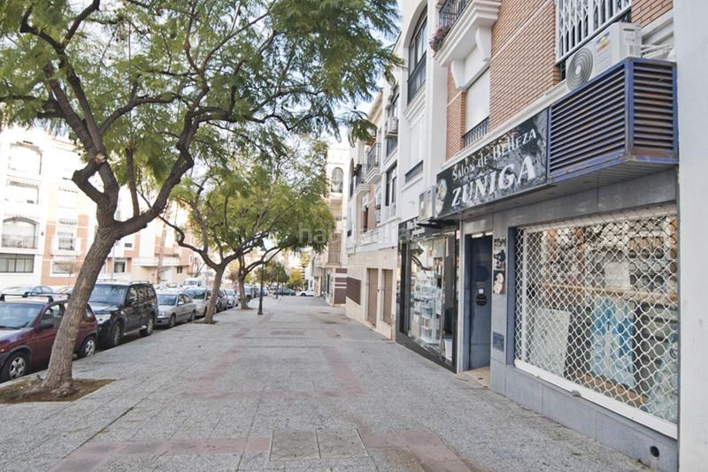 Foto 2a6cc826-68e9-4039-a27c-ea518429fe3a. Local comercial en calle rafael alberti 3 local comercial céntrico en Motril