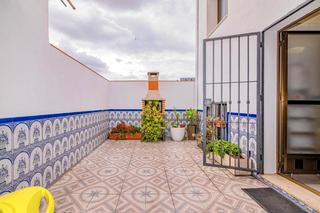 Reihenhaus in Calle enmedio 1. Casa con amplio patio en albolote