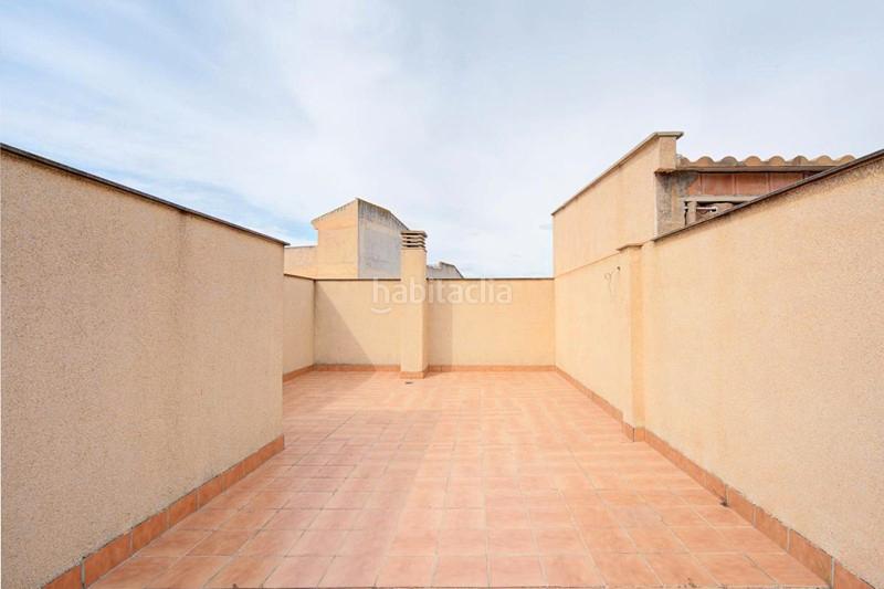 Foto 9fa48eea-a237-46a8-bf83-c1fc98a744d5. Duplex in calle mariana pineda 24 in Padul