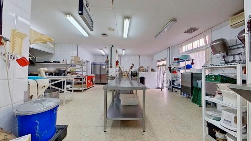 Foto 2ae7a927-253a-4b6c-b00c-9767807cd273. Local commercial dans calle garcía lorca 20 dans La Zubia Ciudad Zubia (La)