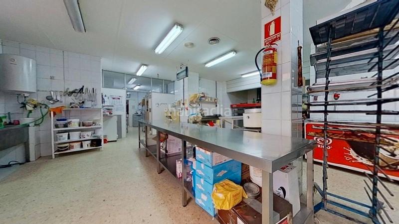 Foto 2fa33022-e3fe-457a-9f77-a8728f02257b. Local commercial dans calle garcía lorca 20 dans La Zubia Ciudad Zubia (La)