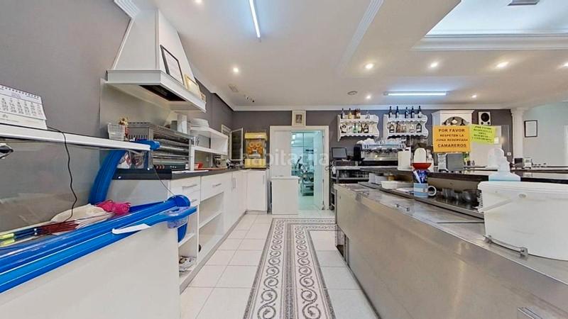 Foto 3493b410-c5f6-437d-b6f1-63c63db61b05. Local commercial dans calle garcía lorca 20 dans La Zubia Ciudad Zubia (La)