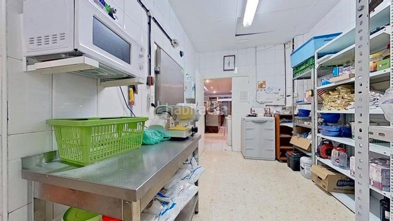 Foto 91bdfd6f-56ec-4243-8321-c3ef334fe958. Local commercial dans calle garcía lorca 20 dans La Zubia Ciudad Zubia (La)