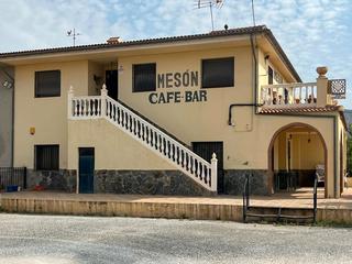 Local Comercial a Villamena. Restaurante con vivienda en cozvíjar