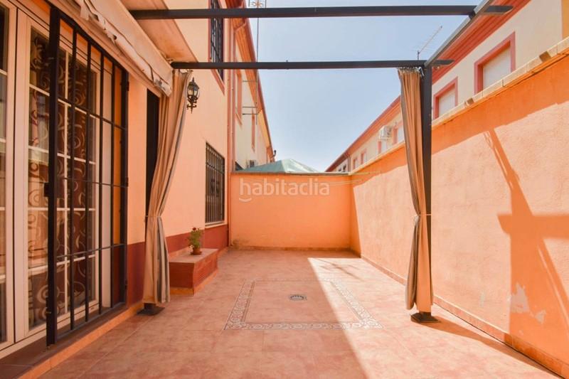 Foto 086f7c55-1f9d-4574-abb6-2b1ec2a000f0. Casa adossada a avenida pablo picasso 2 a Polideportivo Alhendín