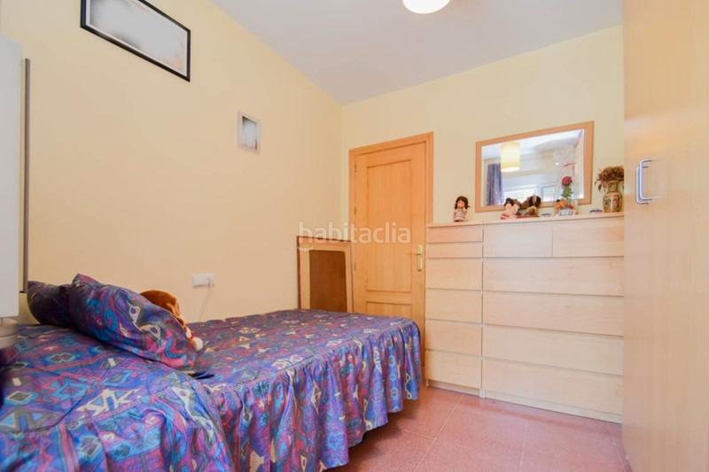 Foto 3b8f8e7b-16f8-4f1b-b09a-d8367b4e6b5a. Casa adossada a avenida pablo picasso 2 a Polideportivo Alhendín