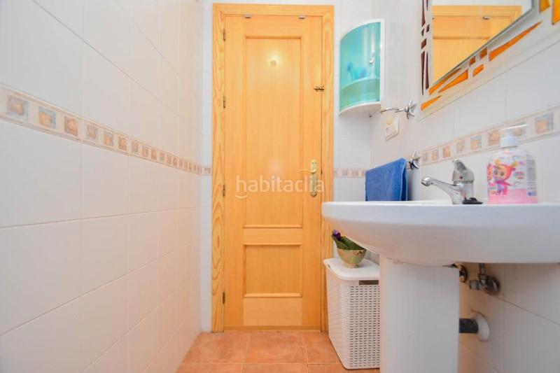 Foto d87f66f3-c732-45da-961d-0a79c9619d7e. Casa adossada a avenida pablo picasso 2 a Polideportivo Alhendín