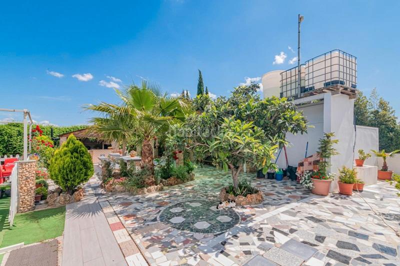 Foto ac07429e-3c63-40dc-b882-483e478f9421. Masía finca rústica con construcción en Pinos Puente