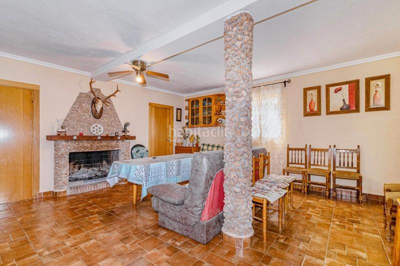 Foto ae5cae86-92c5-4df6-80f7-43eeec3203d3. Masía finca rústica con construcción en Pinos Puente