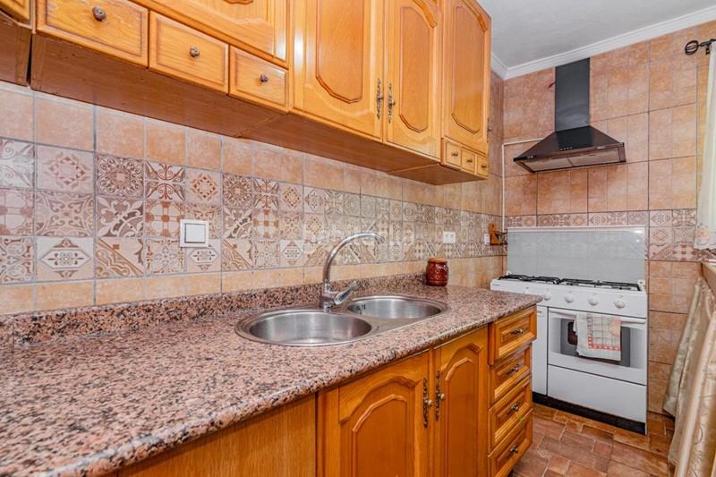 Foto bbb01a26-8c23-43dc-ae7c-27387a101300. Masía finca rústica con construcción en Pinos Puente
