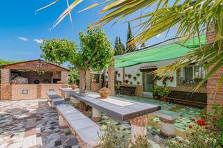 Country house en Pinos Puente. Finca rstica con construccin en pinos puente