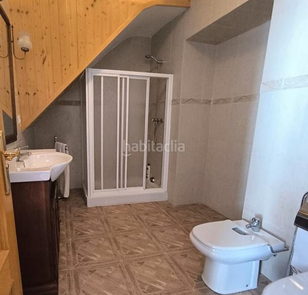 Foto 0c696c3a-1d64-4dea-88ad-40b8f59ed1aa. Casa in calle maestro fernando fernández castilla 3 in Padul