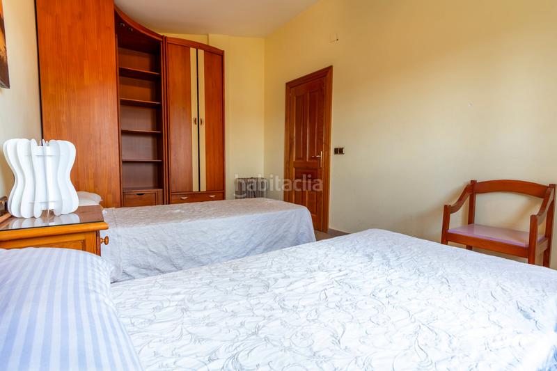 Foto 0cbb5b3c-b907-43ea-82b3-cad26074e050. Xalet a calle e-2 92 a Padul