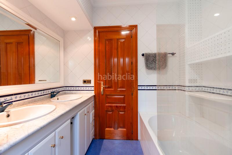 Foto 4f159bad-23f3-4bbd-aa3e-da3ddafb6b7b. Xalet a calle e-2 92 a Padul