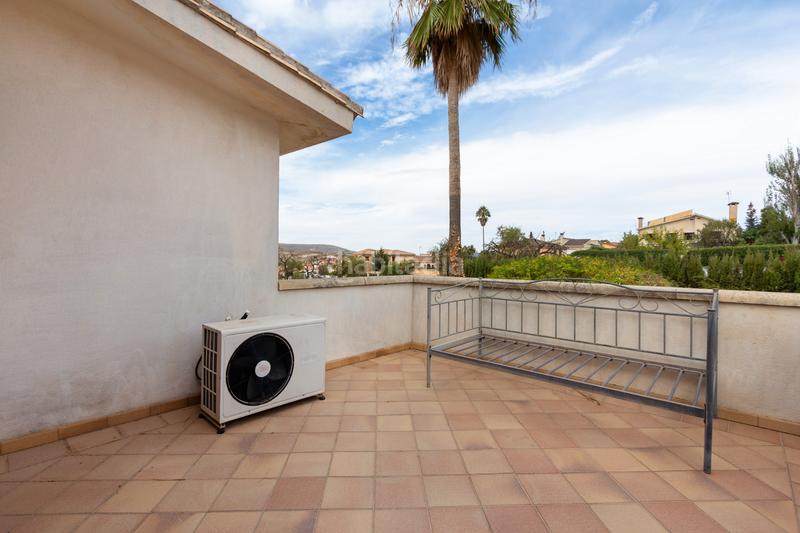 Foto f7a4ba14-79fd-4399-8f6e-0d75ed3727af. Xalet a calle e-2 92 a Padul