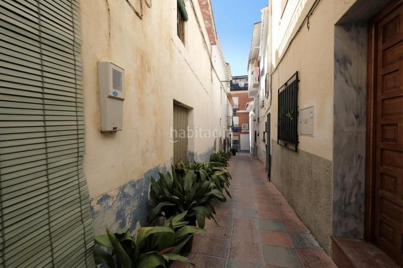 Foto 9002069f-8d9b-4cec-8626-da1cbb2ba7da. Casa en calle angosta 7 casa con terraza para reformar en Padul