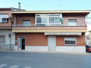 Casa en Toril 14. Amplia casa con local comercial en churriana de la vega