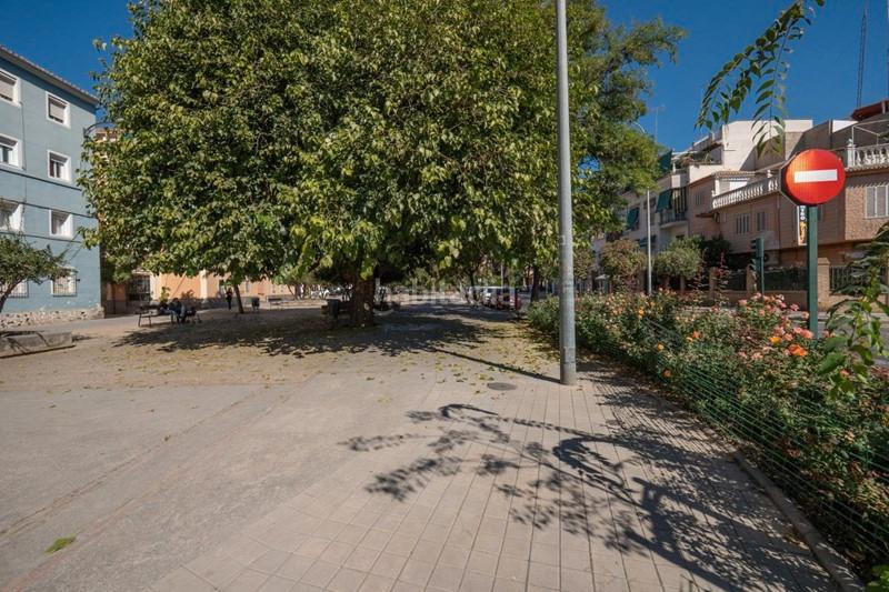 Foto 17ed9370-f12d-44bc-bcab-17557a92e7b4. Local commercial dans plaza del ángel 2 dans Barrio de Zaidín Granada