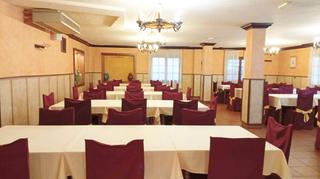 Local Comercial a Calle mimbres 2. Restaurante más vivienda en el barrio de monachil