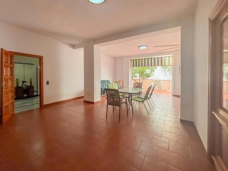 Foto 4cdeb8a3-9379-4849-b5e9-229a3693e8cc. Haus mit parking in Atarfe