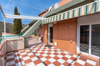 Àtic a Calle rauda 6. Magnífico ático en granada con gran terraza y garaje